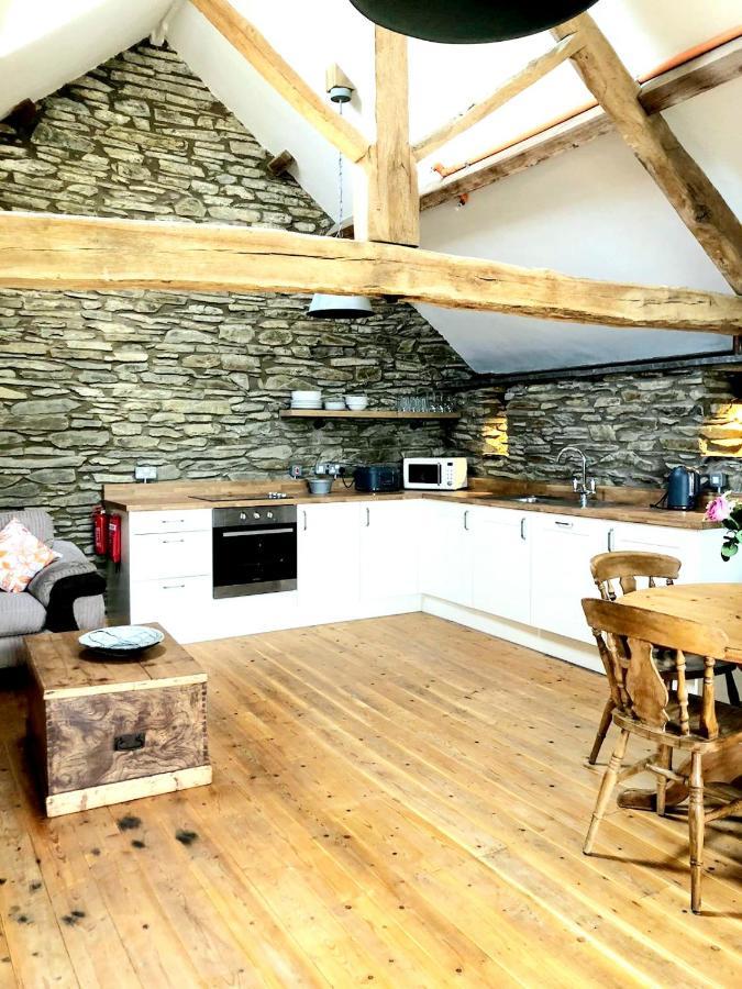 Hay Barn, Penrheol Farm, Unique Barn Conversion Builth Wells Ngoại thất bức ảnh